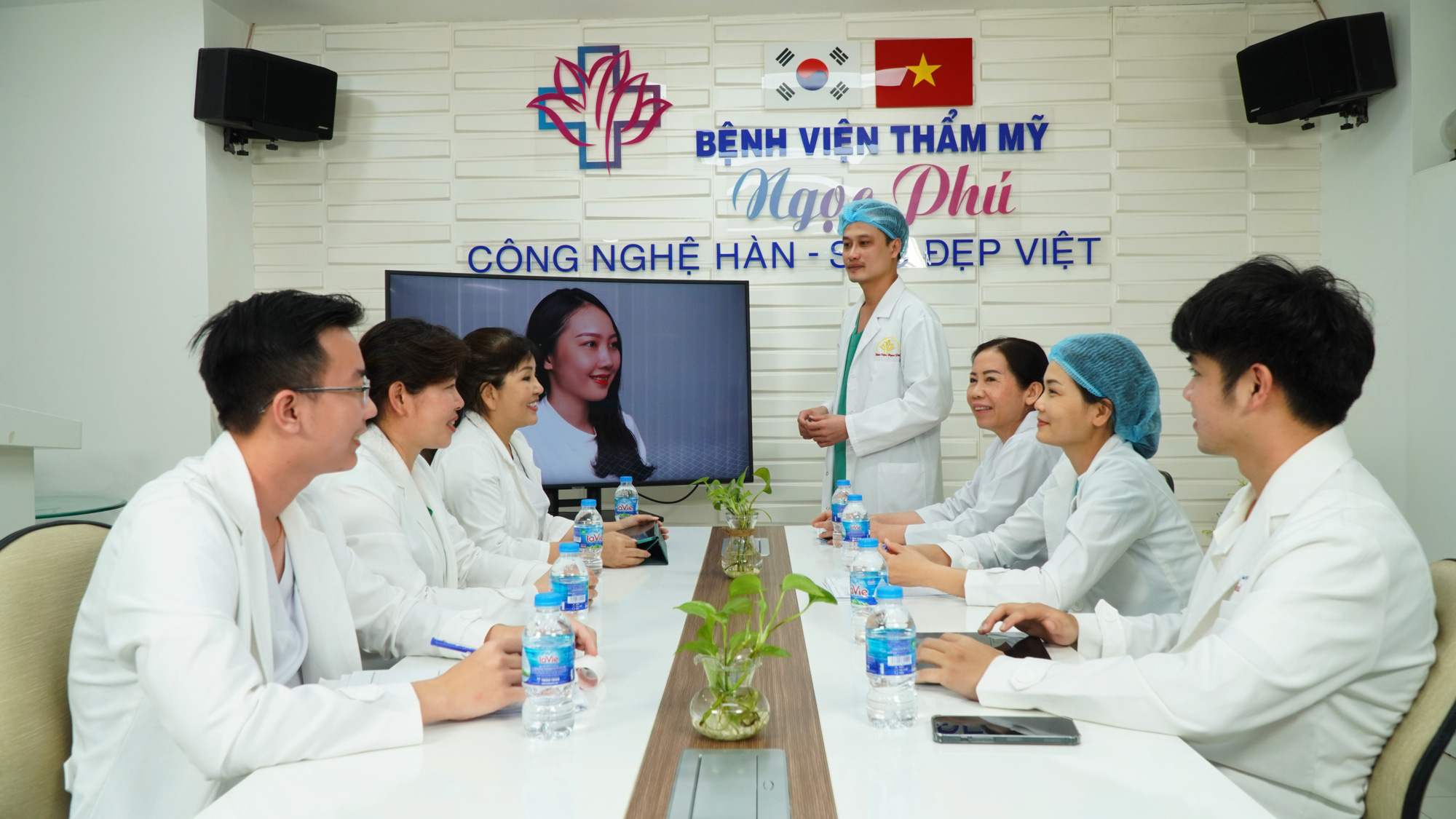 Bệnh viện Thẩm mỹ Ngọc Phú ưu đãi làm đẹp lên đến 50% nhân dịp đại lễ - Ảnh 4.