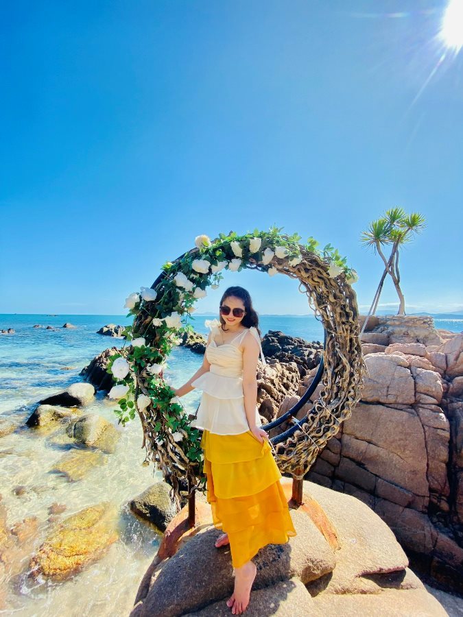 Khách đặt tour đi du lịch ầm ầm dịp lễ 30/4, giá tăng 30%, khách sạn 4-5 sao gần kín chỗ - Ảnh 2. Khách đặt tour đi du lịch ầm ầm dịp lễ 30/4, giá tăng 30%, khách sạn 4-5 sao gần kín chỗ - Ảnh 2.