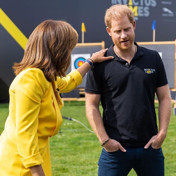 Prince Harry revealed the content of a private conversation with the Queen of England, making a harsh statement to his own homeland - Photo 2.