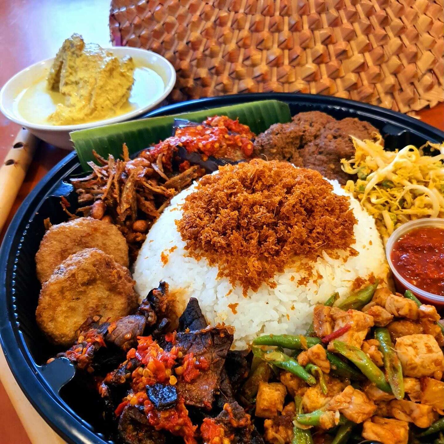 Duyên dáng Kampong Gelam - Nét chấm phá của Đảo quốc Sư tử - Ảnh 6. Duyên dáng Kampong Gelam - Nét chấm phá của Đảo quốc Sư tử - Ảnh 6.