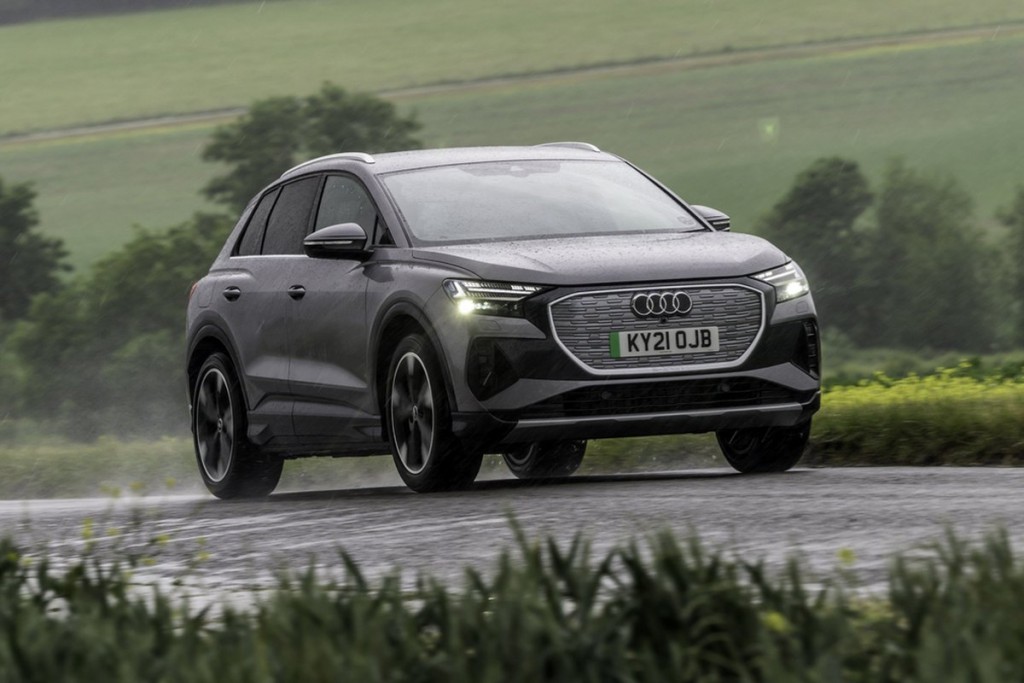 Review Audi Q4 E-Tron: Đối thủ xứng tầm nhất liệu có phải Volvo XC40 P8 Recharge? - Ảnh 1.