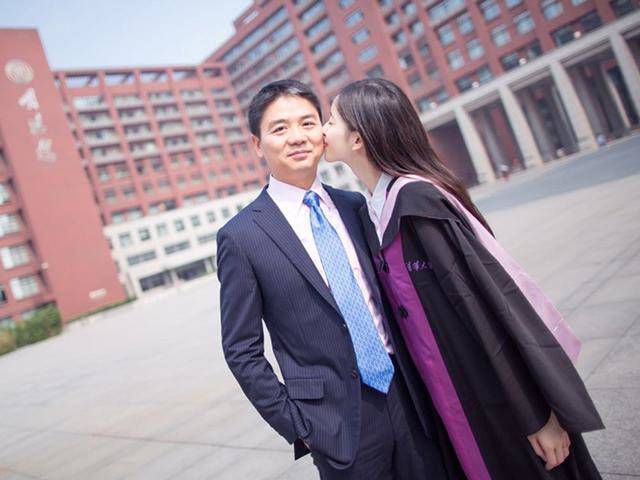 China's youngest female billionaire Zhang Zetian: Directly recruited to the top 1 university, great family but turbulent marriage - Photo 6.