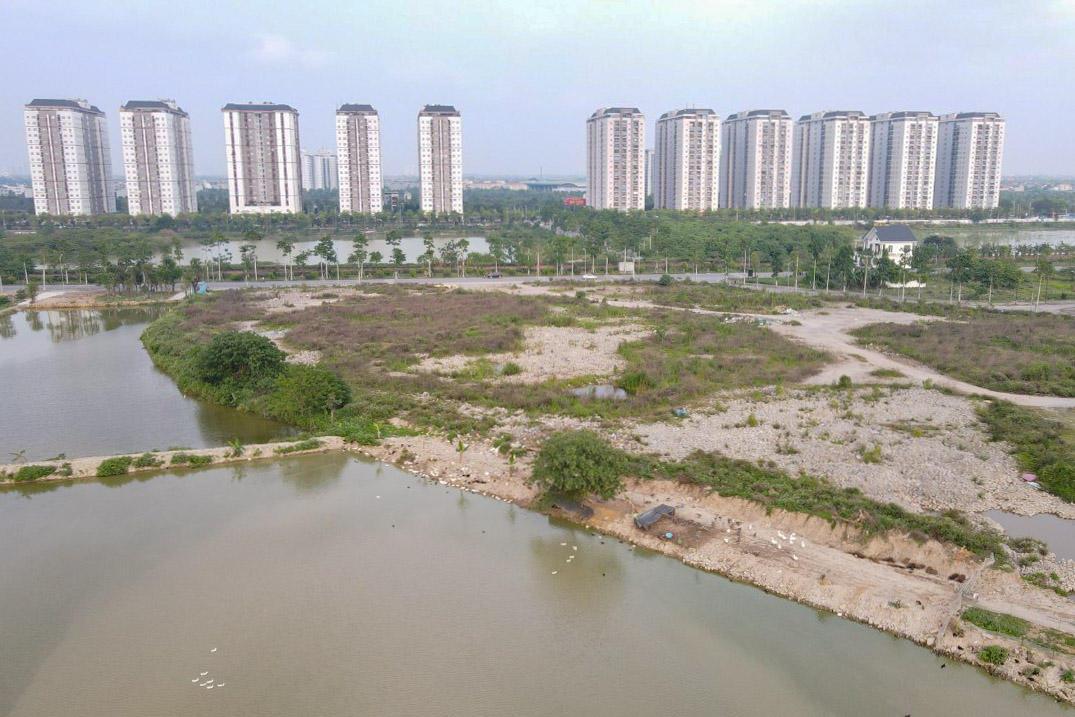Công viên nước 200 tỉ lớn nhất Hà Nội giờ ra sao sau khi bị đập bỏ - Ảnh 2. Công viên nước 200 tỉ lớn nhất Hà Nội giờ ra sao sau khi bị đập bỏ - Ảnh 2.