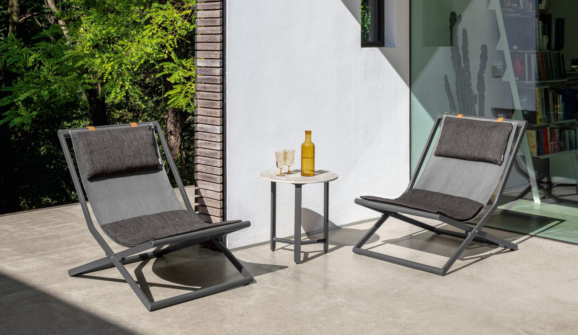 C&acirc;u đố tiếng Việt: C&aacute;i g&igrave; dưới m&ocirc;ng thi&ecirc;n hạ nhưng t&ecirc;n gọi l&agrave; cha thi&ecirc;n hạ? IQ cao lắm mới nghĩ ra - Ảnh 2.