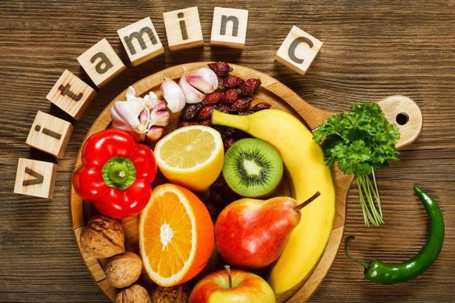Dấu hiệu nhận biết cơ thể thiếu hụt vitamin C, biết để bổ sung ngay kẻo mắc 'bệnh trọng' - Ảnh 2.