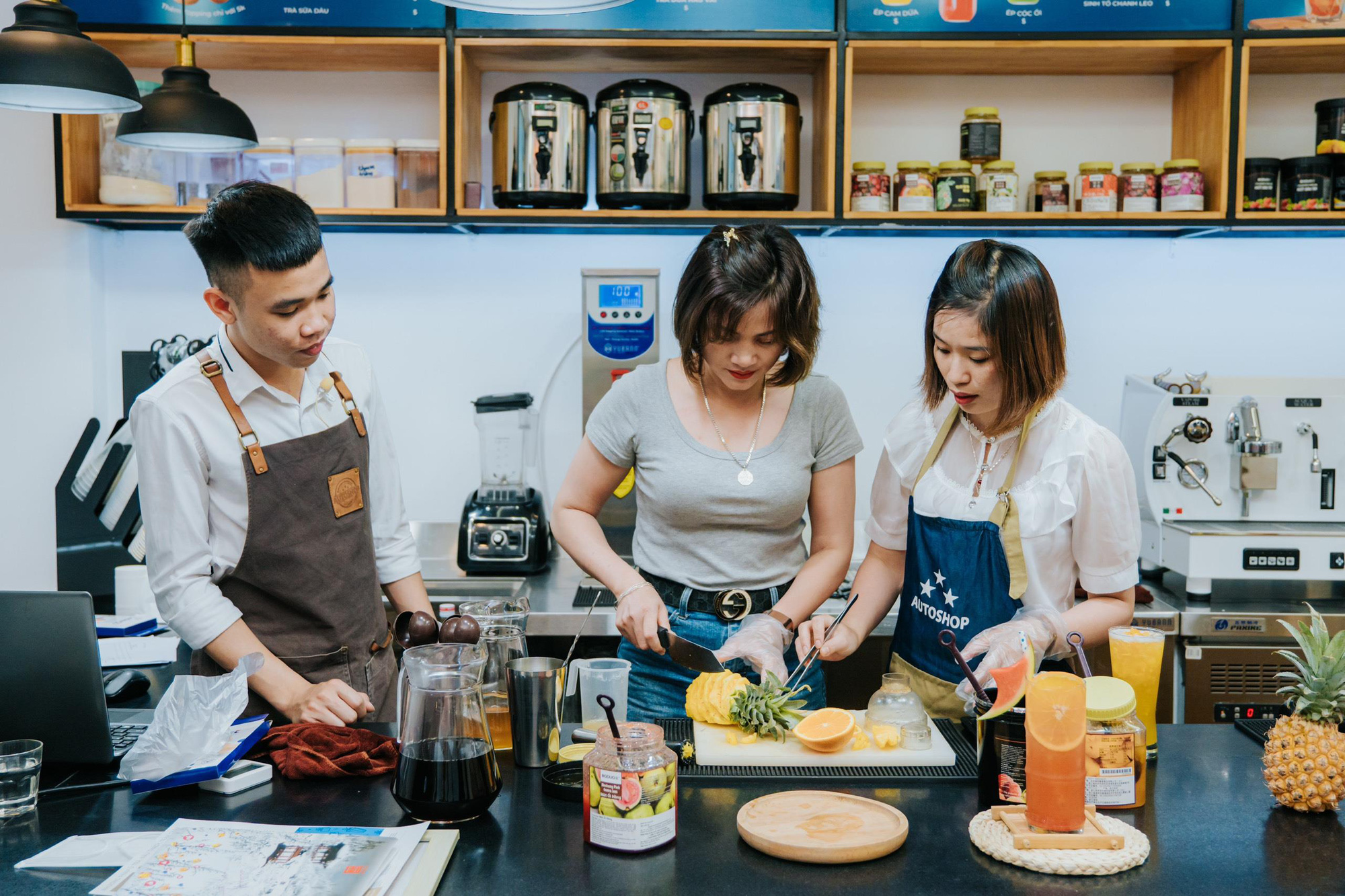 Những khó khăn và giải pháp khi mở quán cafe, trà sữa - Ảnh 3.