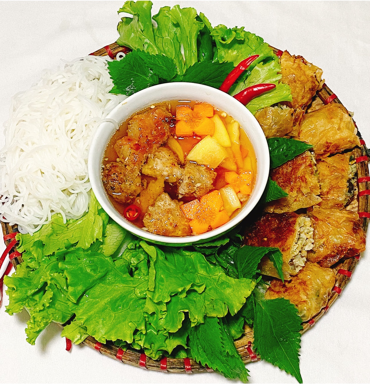 Mâm cơm - Ảnh 17. Mâm cơm - Ảnh 17.