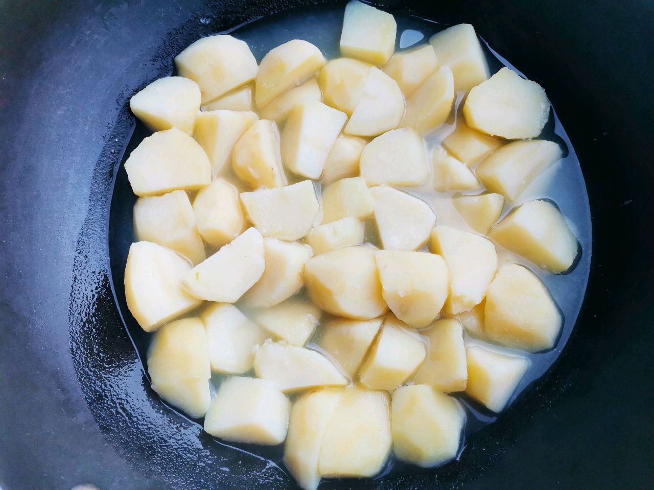 Potatoes don't fry or stir-fry anymore, if you do this, it will be delicious to eat and also reasonable to eat!  - Photo 7.