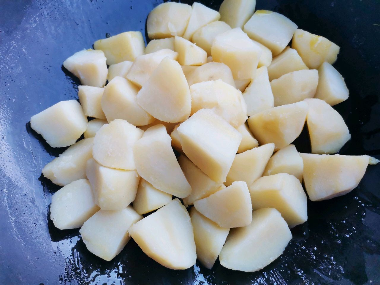 Potatoes don't fry or stir-fry anymore, if you do this, it will be delicious to eat and also reasonable to eat!  - Photo 9.