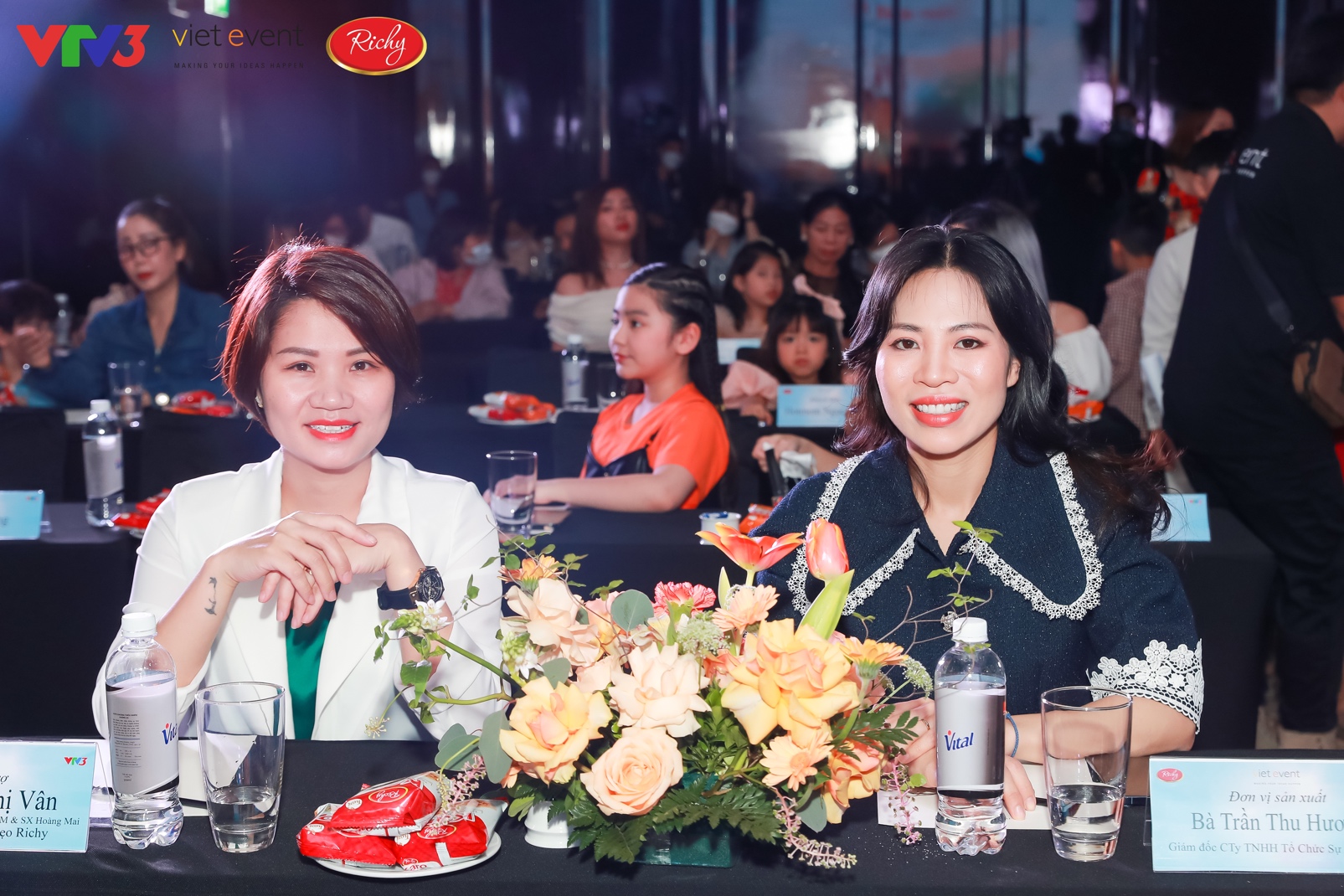 Ra mắt chương trình truyền hình thực tế: Ra mắt chương trình truyền hình thực tế: