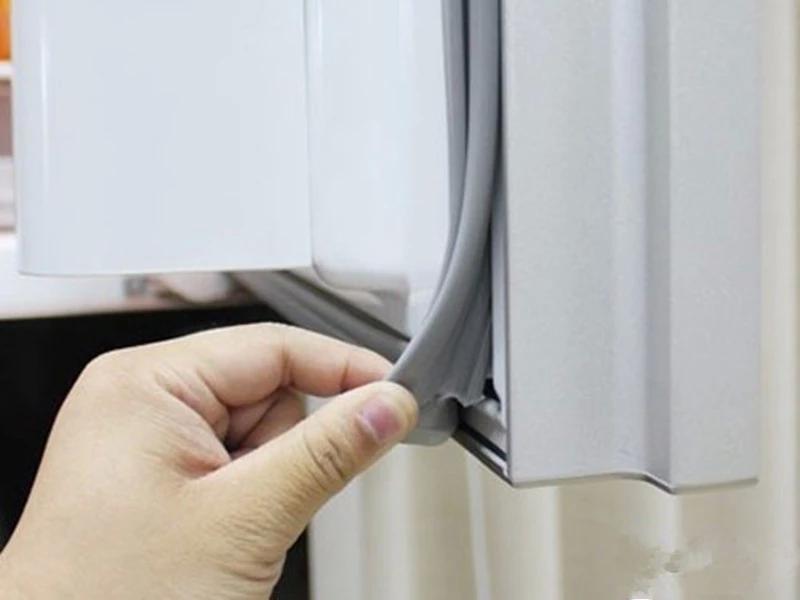Detecting refrigerator cracks full of stains and black?  There is a little trick to help you clean like new in no time - Photo 9.