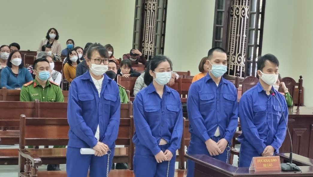 Former female director of OceanBank Hai Phong branch was sentenced to death - Photo 2.