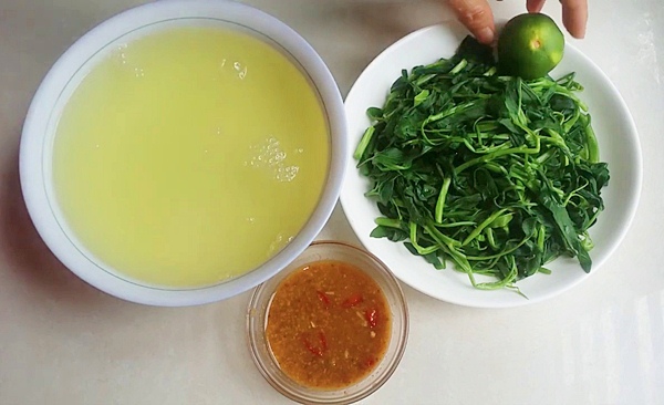 Rau muống siêu giàu chất tăng sinh collagen nhưng có 3 lưu ý khi ăn ai cũng cần nhớ để tránh rước bệnh - Ảnh 3. Rau muống siêu giàu chất tăng sinh collagen nhưng có 3 lưu ý khi ăn ai cũng cần nhớ để tránh rước bệnh - Ảnh 3.