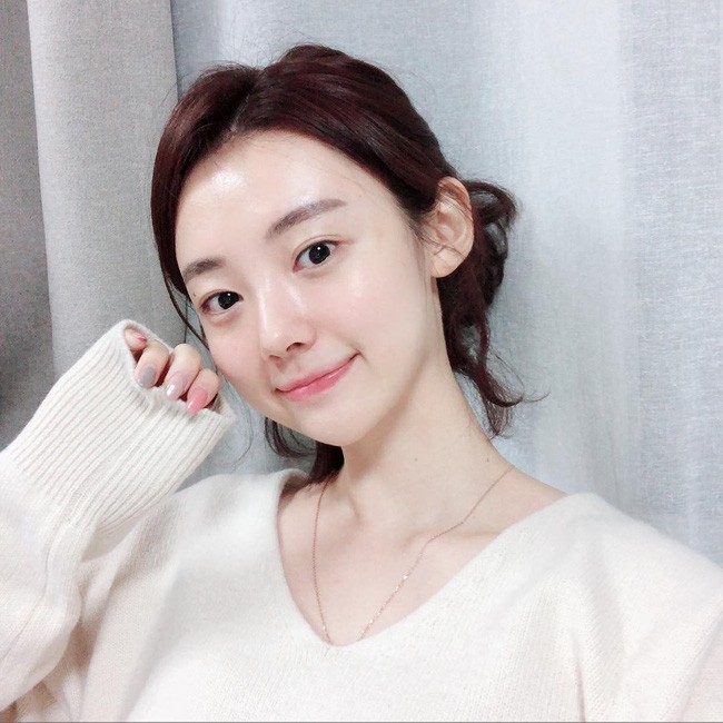 Không phải uống collagen, đây mới là 4 thói quen giúp collagen sinh sôi "đỉnh của chóp", cực rẻ tiền lại khỏe thân, phụ nữ sau tuổi 25 nên làm đủ - Ảnh 6. Không phải uống collagen, đây mới là 4 thói quen giúp collagen sinh sôi "đỉnh của chóp", cực rẻ tiền lại khỏe thân, phụ nữ sau tuổi 25 nên làm đủ - Ảnh 6.
