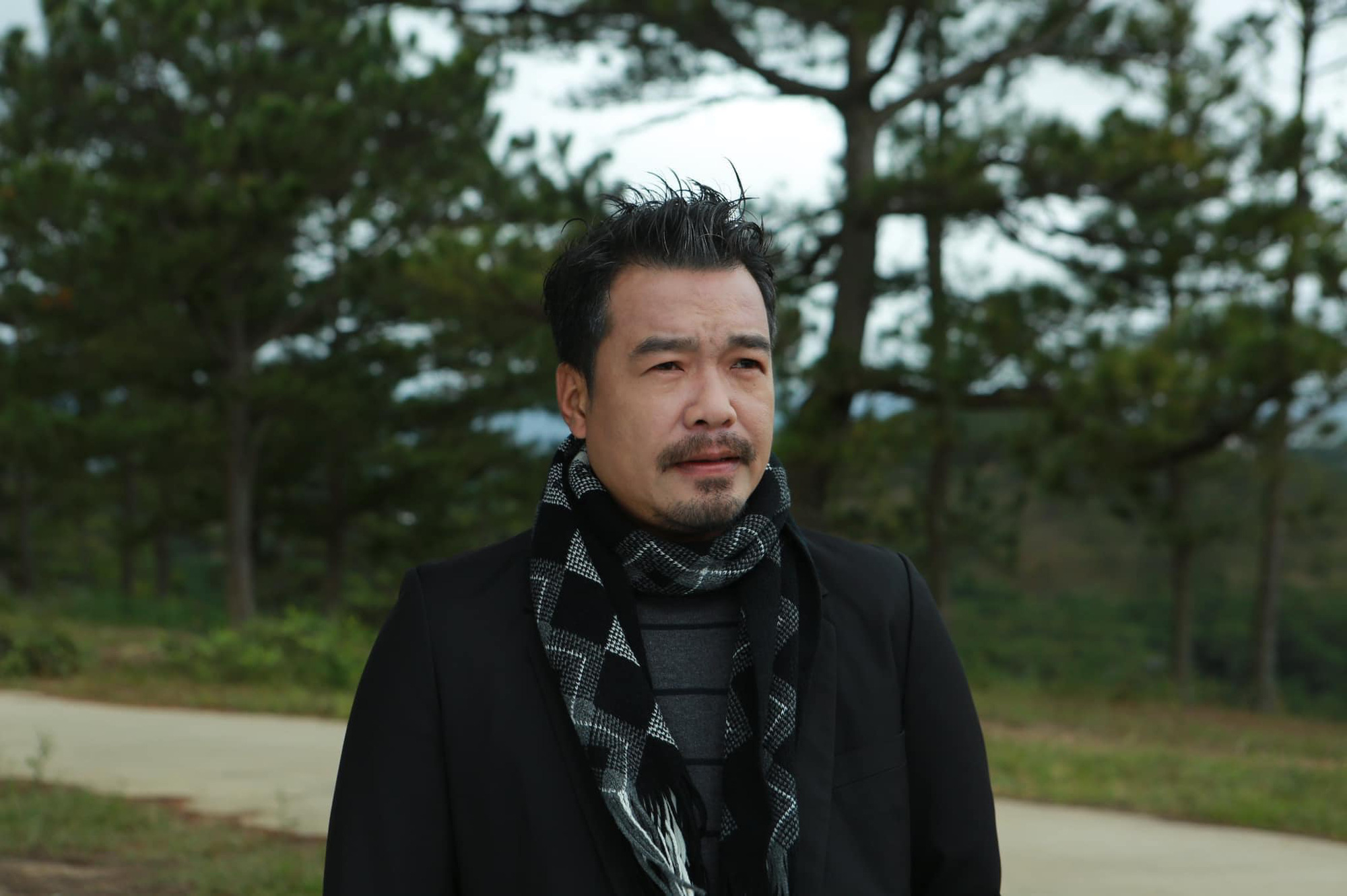 "Trùm vai đểu" màn ảnh Việt nhìn mặt đã "ghét" ngoài đời khác biệt: Làm đủ nghề để theo học trường nghệ thuật, có con trai cực phẩm - Ảnh 2. "Trùm vai đểu" màn ảnh Việt nhìn mặt đã "ghét" ngoài đời khác biệt: Làm đủ nghề để theo học trường nghệ thuật, có con trai cực phẩm - Ảnh 2.