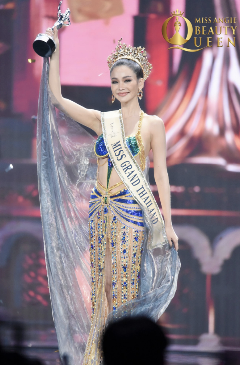 Tân Miss Grand Thái Lan: Gương mặt tựa như búp bê sống, là ca sĩ nổi tiếng xứ Chùa Vàng nhưng body mới là phần chiến nhất! - Ảnh 2.