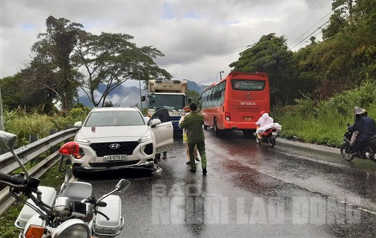 Tạm giữ tài xế gây tai nạn liên hoàn khiến 2 phụ nữ tử vong trên đèo Bảo Lộc  - Ảnh 1.