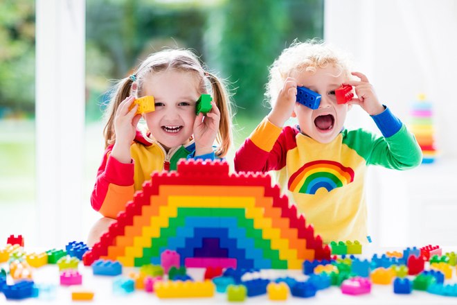3 NGUYÊN TẮC mua đồ chơi cho con bố mẹ cần lưu ý: Lựa chọn theo độ tuổi, kỹ năng và tính cách - Ảnh 3.