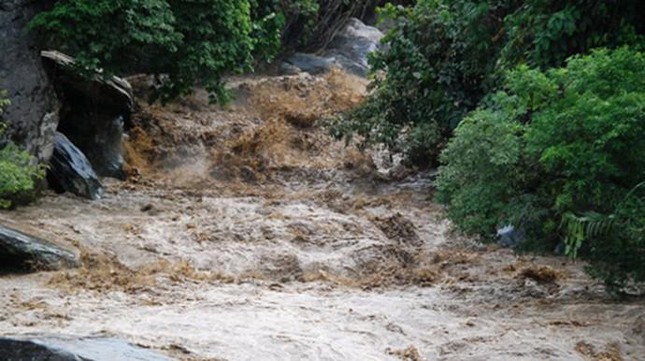 Nguy cơ xảy ra mưa lớn tại 14 tỉnh, Thủ tướng Chính phủ yêu cầu ứng phó kịp thời - Ảnh 1.