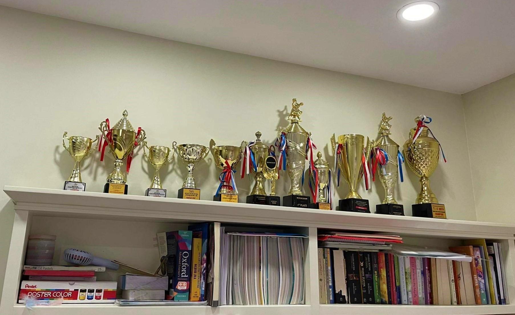 Bất ngờ với học vấn của dàn VĐV Việt Nam tham dự SEA Games 31: Người tốt nghiệp thạc sĩ trường top đầu thế giới, người là thủ khoa đại học - Ảnh 8. Bất ngờ với học vấn của dàn VĐV Việt Nam tham dự SEA Games 31: Người tốt nghiệp thạc sĩ trường top đầu thế giới, người là thủ khoa đại học - Ảnh 8.