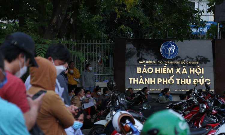 Người lao động cần chuẩn bị những giấy tờ, thủ tục gì nếu muốn rút BHXH 1 lần - Ảnh 1.