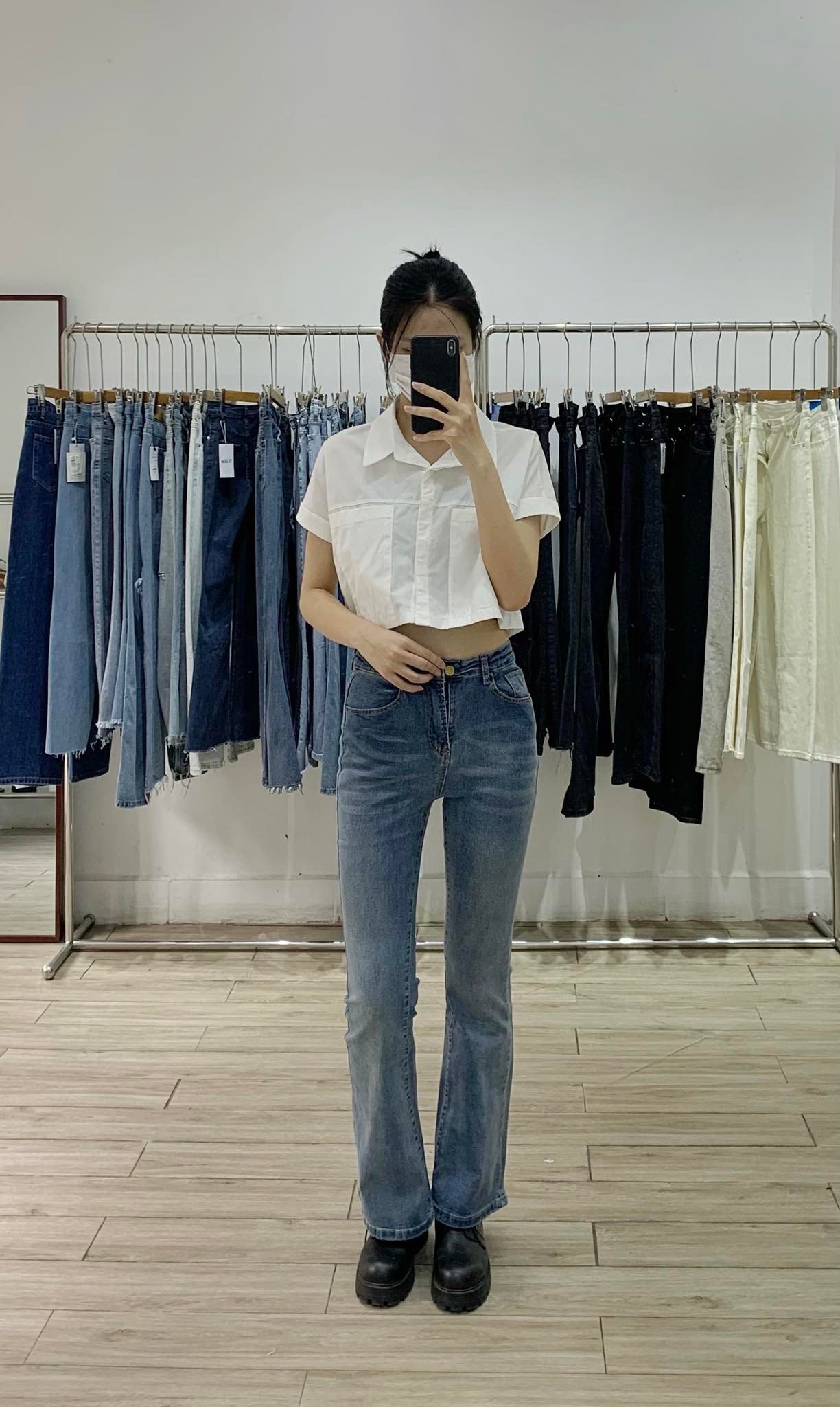 Ghé các shop bán quần jeans ở Hà Nội, mình gom được 10 mẫu đáng mua: Vừa kéo chân lại ăn gian vòng 3 siêu đỉnh - Ảnh 15.