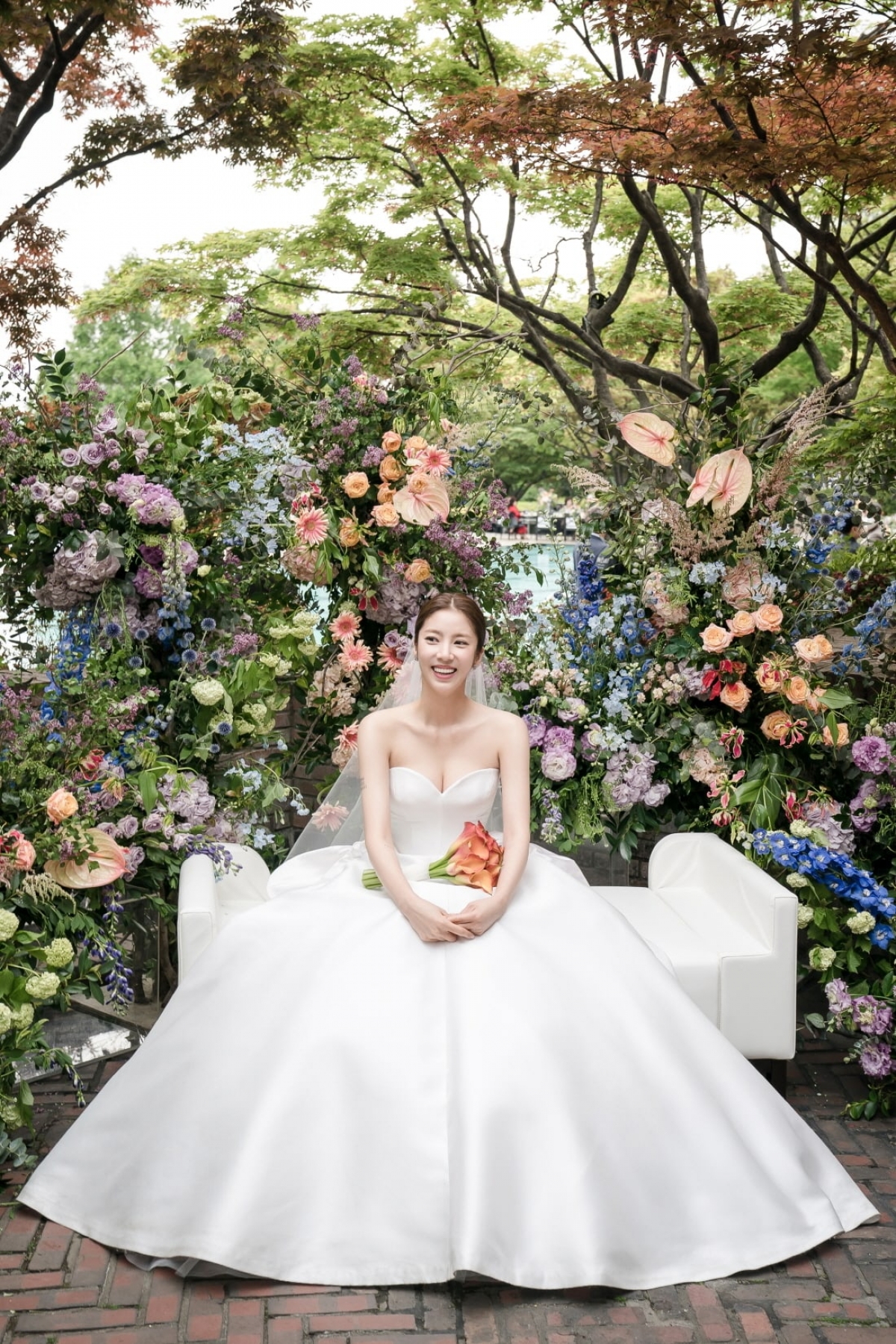 Revealing the wedding image of the beautiful Son Dam Bi and her boyfriend Lee Kyou Hyuk - Photo 4.