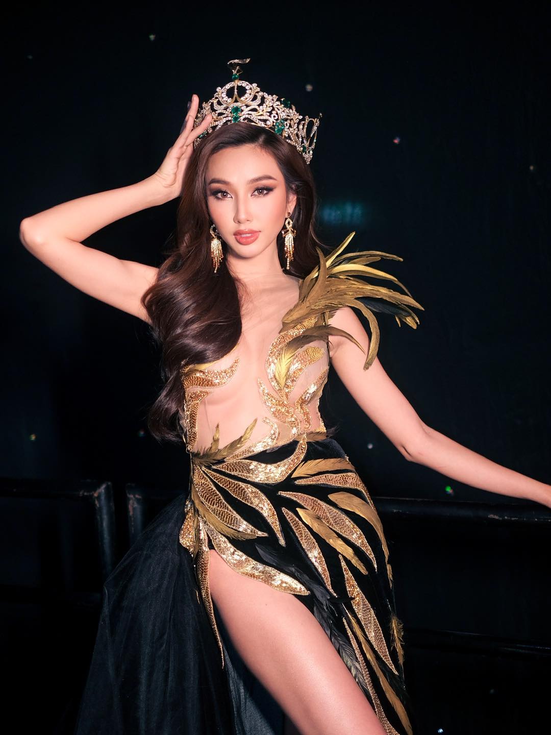 Ảnh nét căng visual xinh xỉu giúp Thùy Tiên chiếm spotlight giữa dàn mỹ nhân Thái, Hoa hậu quốc tế có khác! - Ảnh 2.