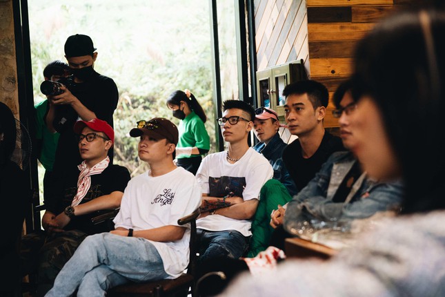 Two-season rappers of Vietnamese Rap landed at the composition camp, teachers and students Binz - Gonzo 