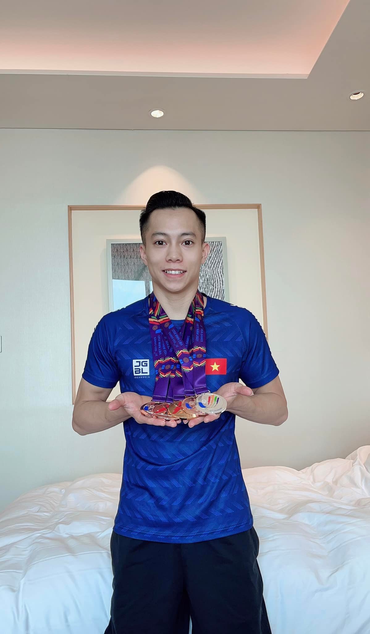 Dàn nam thần thể dục dụng cụ: Người là sinh viên ĐH top đầu, người đi tập huấn nước ngoài từ năm 7 tuổi - Ảnh 11. Dàn nam thần thể dục dụng cụ: Người là sinh viên ĐH top đầu, người đi tập huấn nước ngoài từ năm 7 tuổi - Ảnh 11.