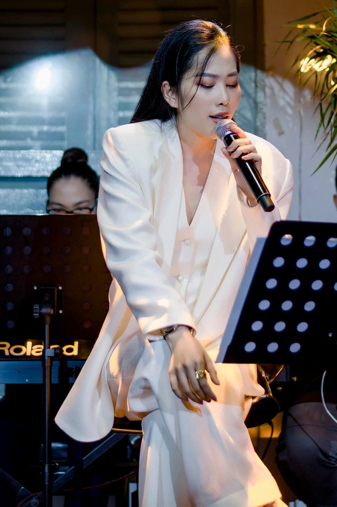 Nam Em spoke up when she was criticized for her bad singing - Photo 4.