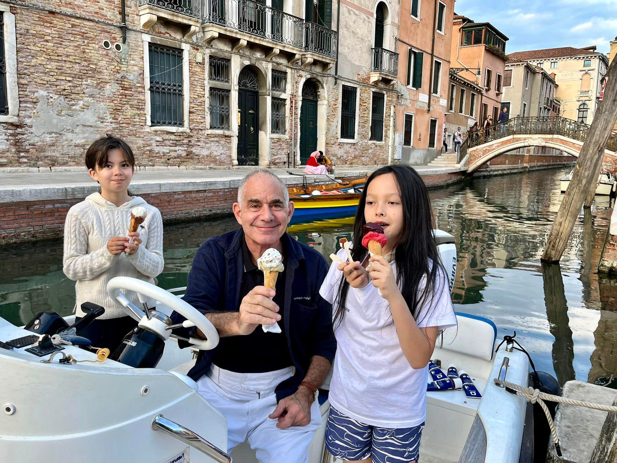 Vietnamese stars for gentlemen and girls to have an early summer vacation: Cuong Do La takes his daughter on a luxurious trip, Do Manh Cuong is even more majestic - Photo 6.