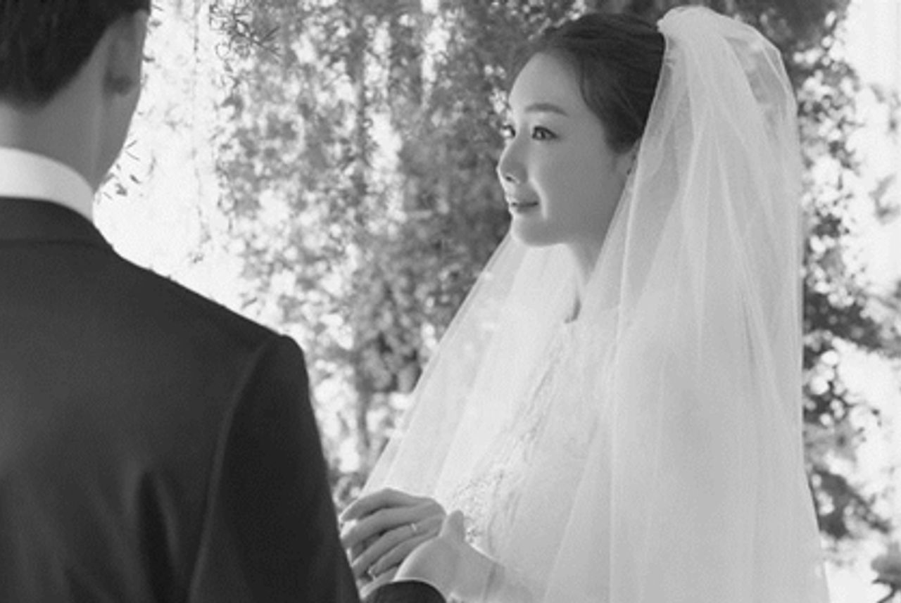 Nữ hoàng nước mắt Choi Ji Woo: Cuộc tình bí mật với tài tử Song Seung Hun, U50 vẫn được gọi là tượng đài nhan sắc xứ Hàn - Ảnh 17.