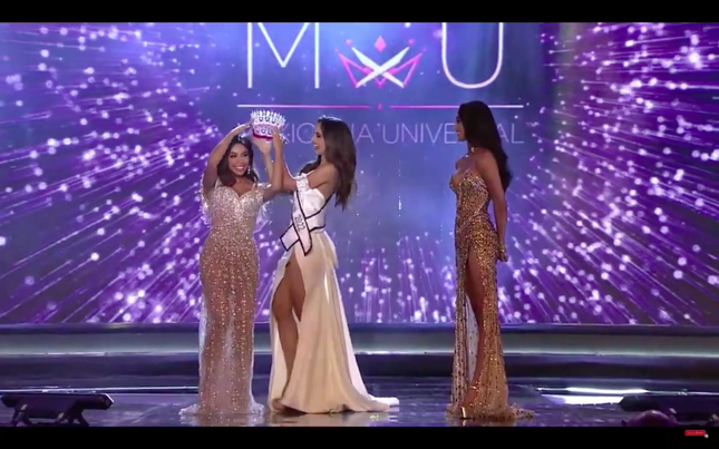 Chung kết Hoa hậu Mexico 2022 bị khán giả 'ném đá' vì sự cố trao nhầm vương miện - Ảnh 2.