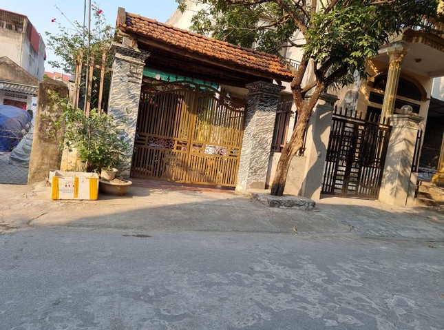 Bất thường đường dây nhập siêu xe biếu tặng: Hộ nghèo được tặng siêu xe - Ảnh 2. Bất thường đường dây nhập siêu xe biếu tặng: Hộ nghèo được tặng siêu xe - Ảnh 2.
