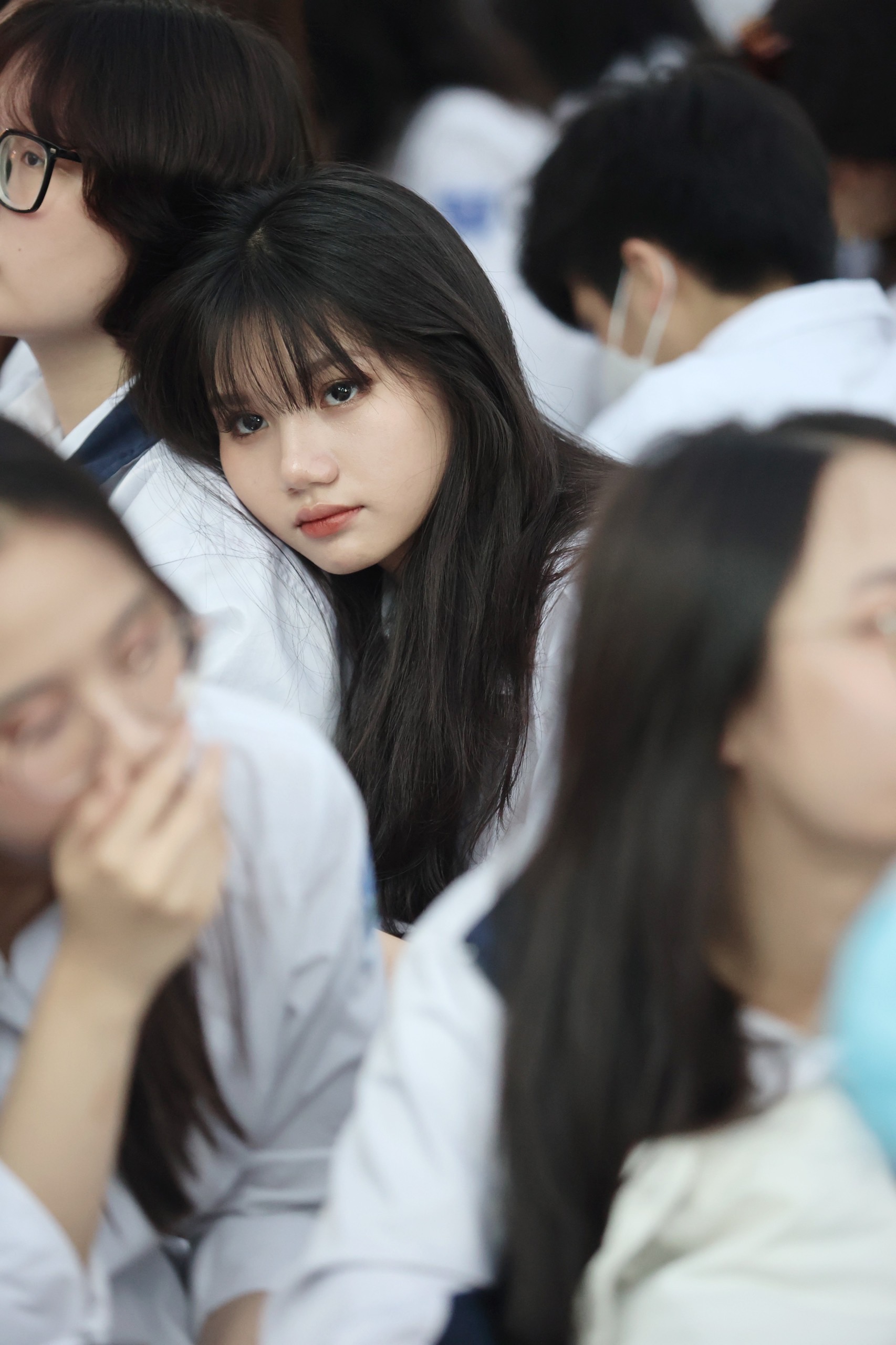 Student Phan Dinh Phung is beautiful and faint at the closing ceremony of the school year, not a school of Miss and hot girl - Photo 5.