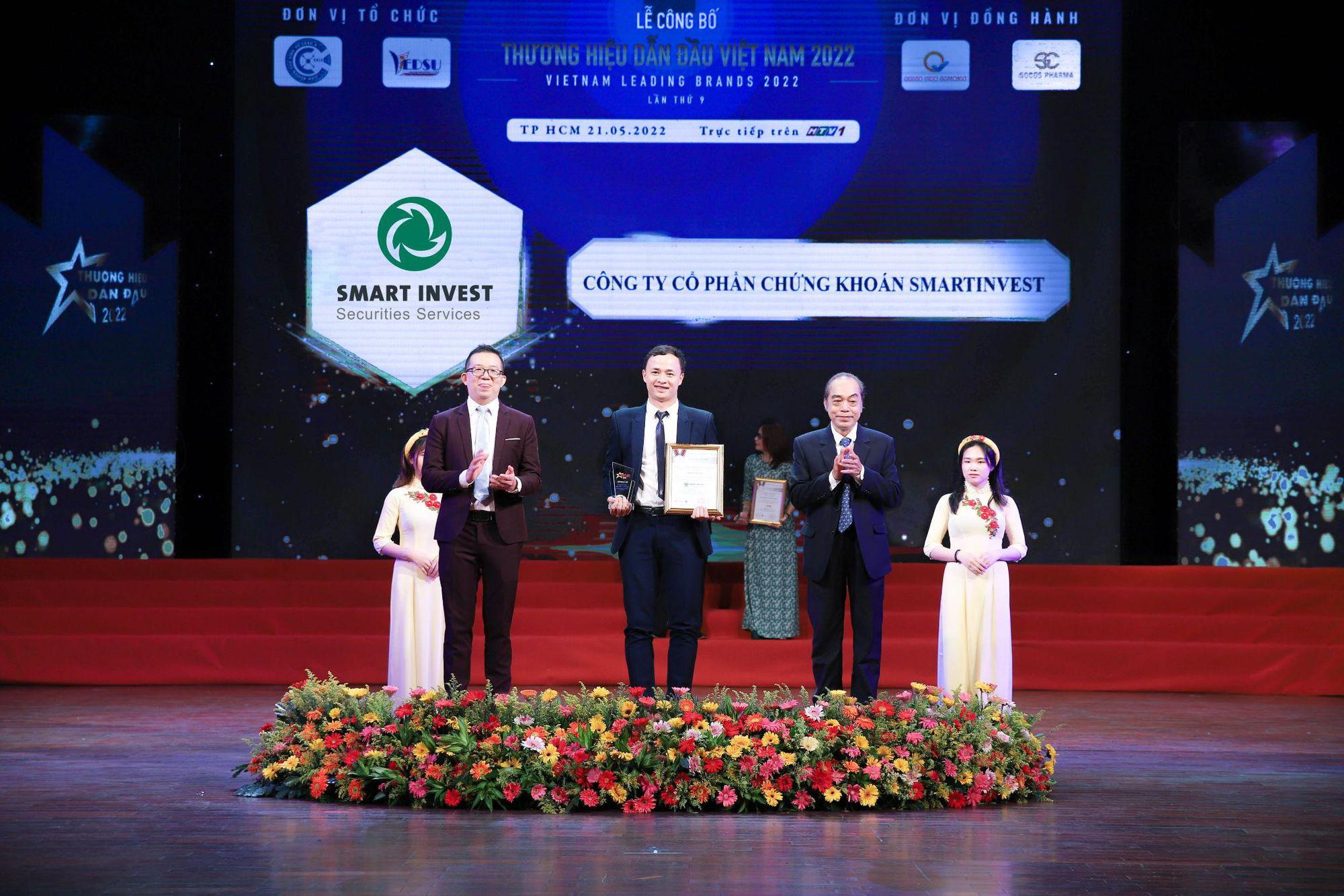 Smart Invest (AAS) – Giải thưởng thương hiệu dẫn đầu Việt Nam 2022, từng bước khẳng định vị thế trên thị trường - Ảnh 2. Smart Invest (AAS) – Giải thưởng thương hiệu dẫn đầu Việt Nam 2022, từng bước khẳng định vị thế trên thị trường - Ảnh 2.
