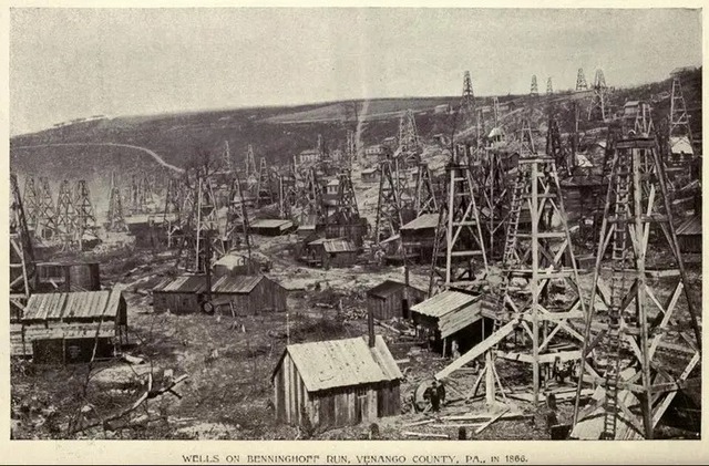 Gasoline used to be cheaper than water, so abundant that it had to be poured into the river... Let's find out unbelievable facts about the history of the oil and gas industry - Photo 4.