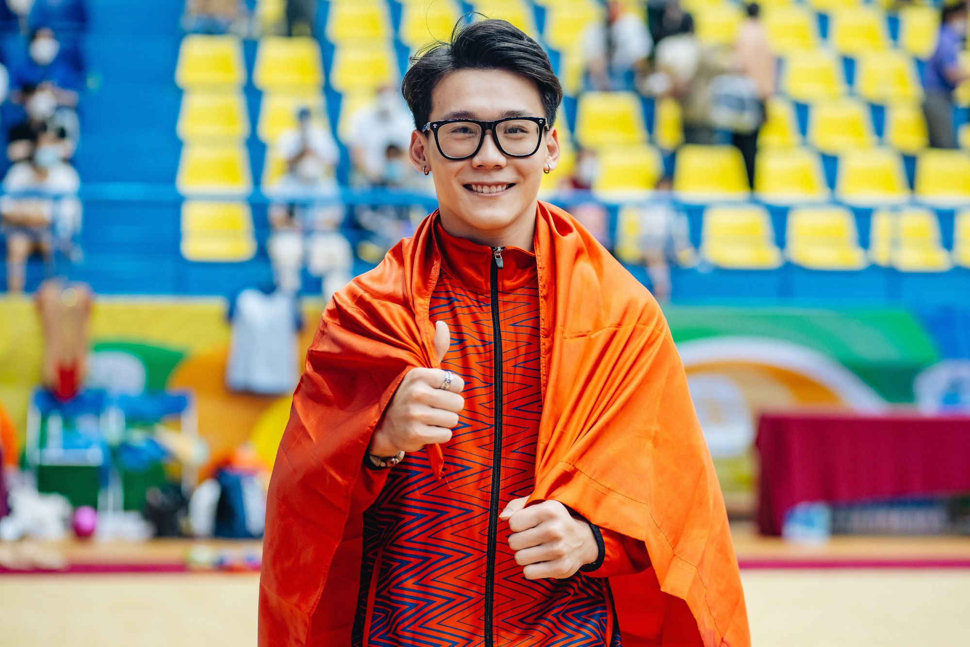 Gặp gỡ nam thần TDDC Văn Vĩ Lương ngoài đời: 5 tuổi năng khiếu được phát hiện, 22 tuổi thành sinh viên Đại học Kinh tế - Ảnh 6. Gặp gỡ nam thần TDDC Văn Vĩ Lương ngoài đời: 5 tuổi năng khiếu được phát hiện, 22 tuổi thành sinh viên Đại học Kinh tế - Ảnh 6.