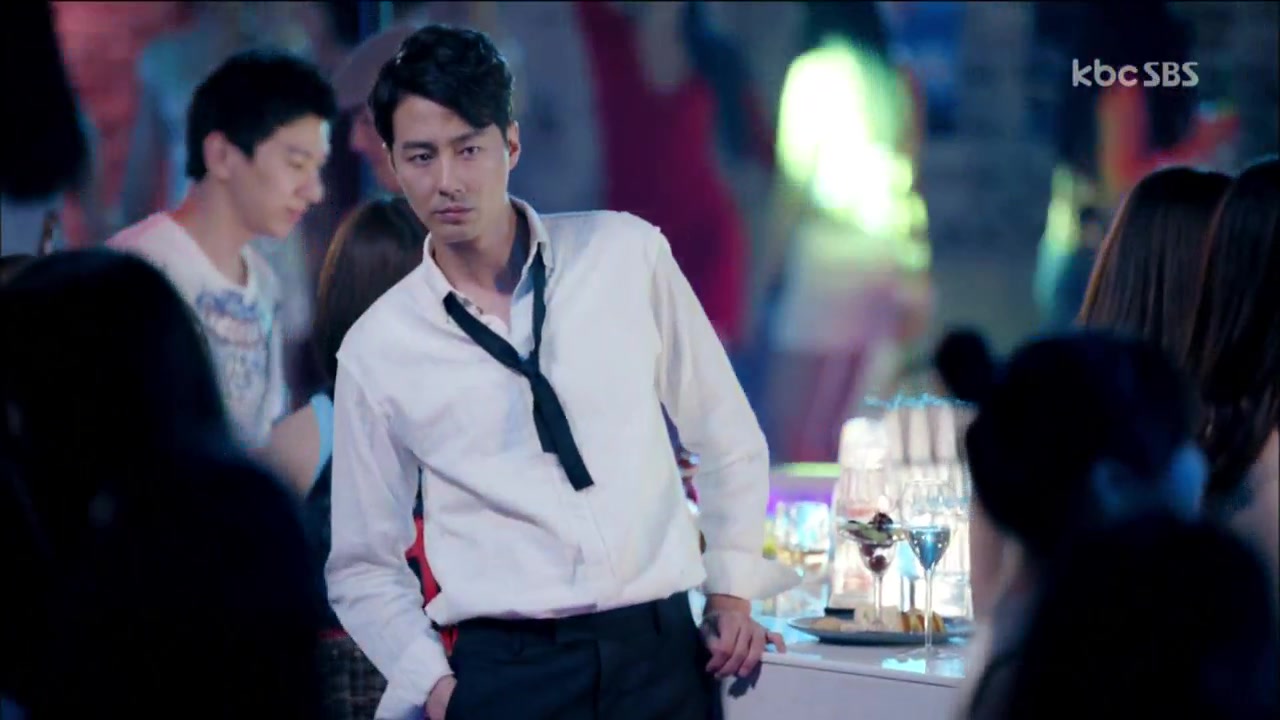 "Qu&yacute; &ocirc;ng độc th&acirc;n" Jo In Sung: Người đ&agrave;n &ocirc;ng c&ocirc; đơn của Kbiz, từng bị k&eacute;o v&agrave;o ồn &agrave;o chia tay của Hyun Bin v&agrave; Song Hye Kyo - Ảnh 6.