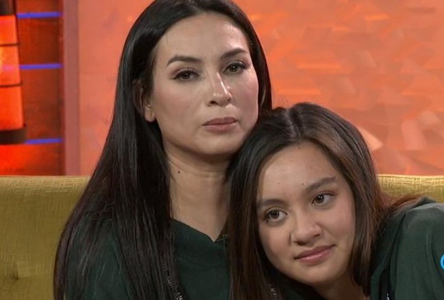 Con gái Phi Nhung hát tặng mẹ trong nước mắt ảnh 1