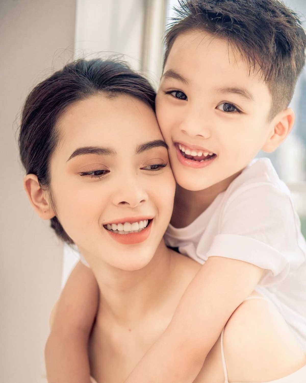 Người mẫu Quỳnh Lương tiết lộ cú sốc đầu đời khi mang thai ở tuổi 18