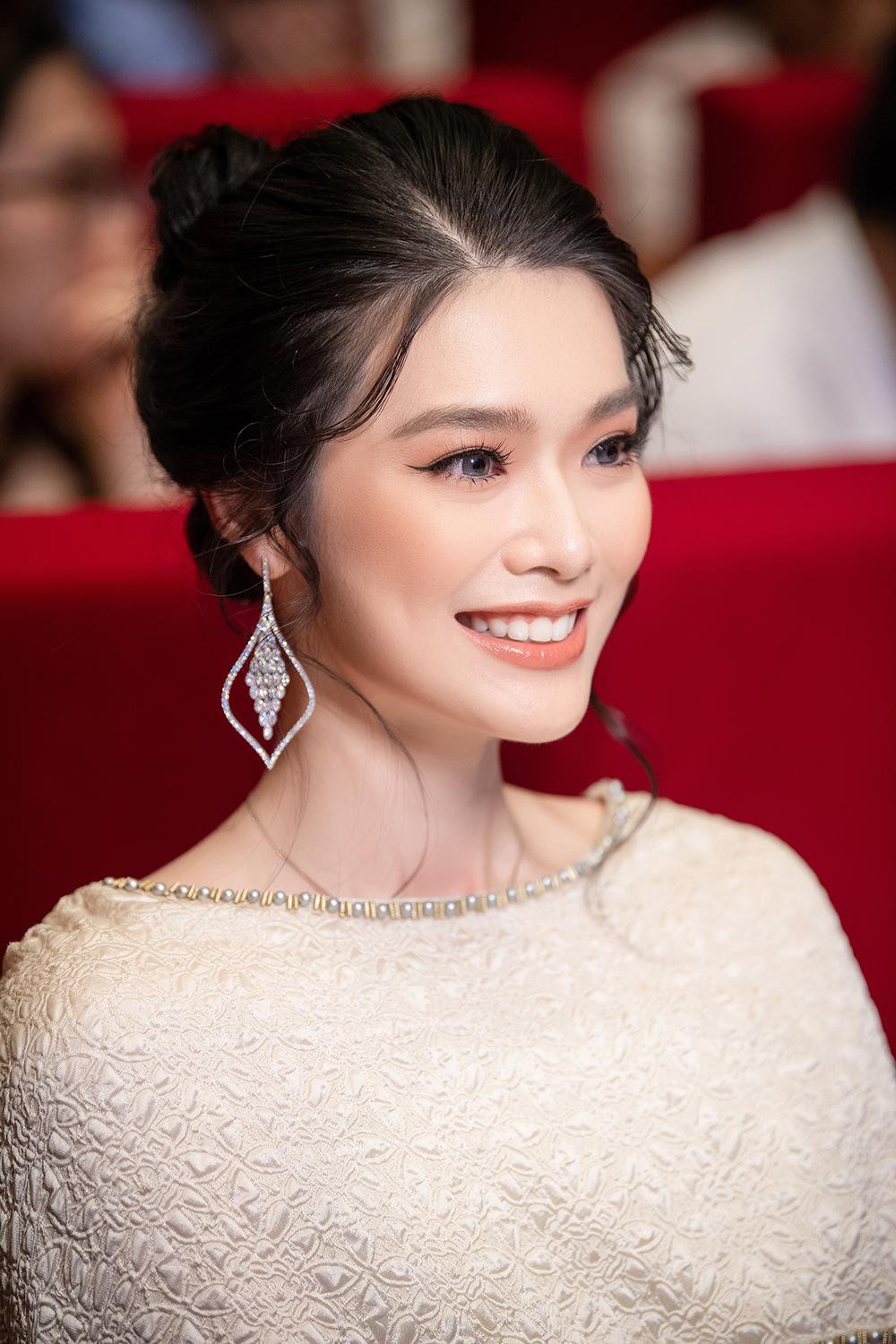 Top 6 Miss World 2021 đọ sắc Jennifer Phạm tại Gala vinh danh các vận động viên SEA Games 31 - Ảnh 3.