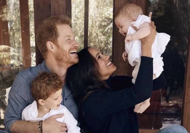 Tình huống khó xử của nhà Meghan Markle tại đại lễ Bạch Kim, không biết làm thế nào cho ổn thỏa - Ảnh 2.