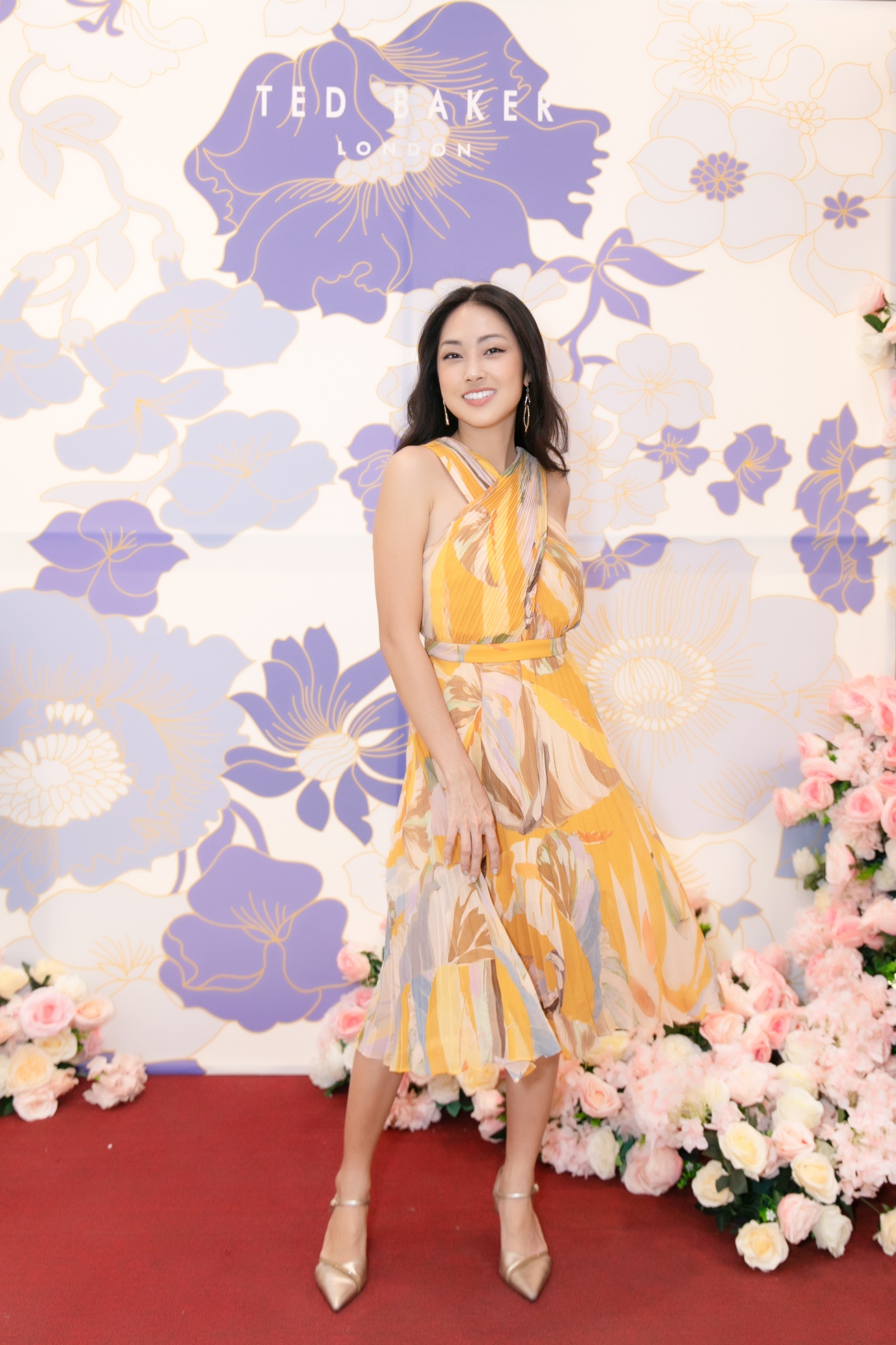 TED BAKER khai trương cửa hàng thứ 3 tại Việt Nam, Kim Lý thanh lịch xuất hiện tại sự kiện, Hoàng Yến Chibi thần thái như Jisoo - Ảnh 6. TED BAKER khai trương cửa hàng thứ 3 tại Việt Nam, Kim Lý thanh lịch xuất hiện tại sự kiện, Hoàng Yến Chibi thần thái như Jisoo - Ảnh 6.
