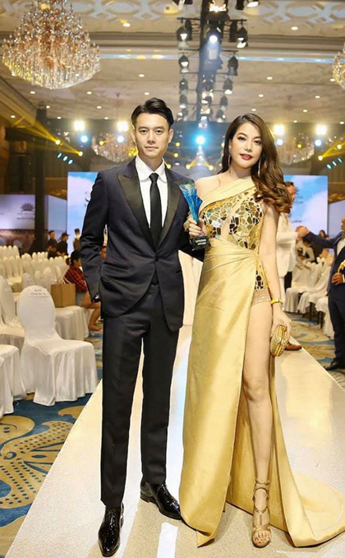 Phương Thanh - Chí Kiên và những mối tình chị em vượt sóng gió của showbiz Việt - Ảnh 8.