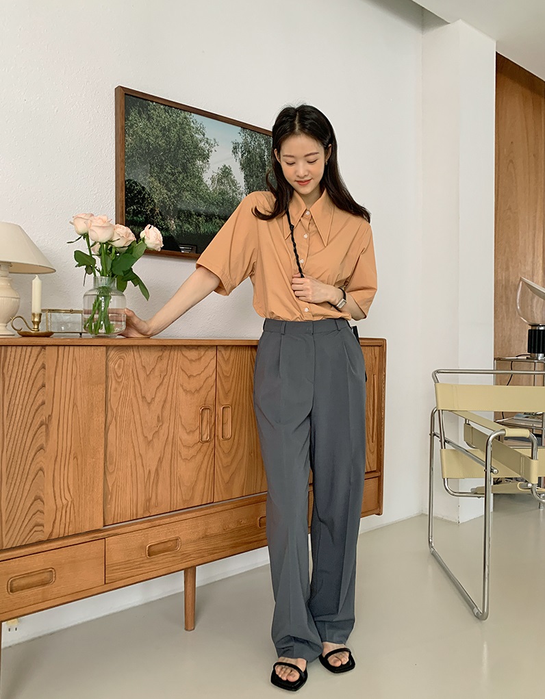 Korean women prove that casual pants + sandals are the perfect formula to wear to the office - Photo 13.
