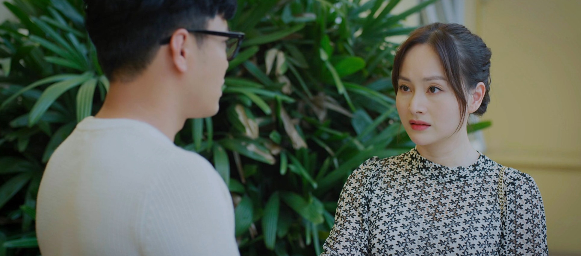 Thương ngày nắng về: Khóc đến ngập lụt, bà Nga, Sam - So được gọi tên nhưng xin đừng quên tương tác tuyệt vời của Hồng Đăng - Lan Phương - Ảnh 9. Thương ngày nắng về: Khóc đến ngập lụt, bà Nga, Sam - So được gọi tên nhưng xin đừng quên tương tác tuyệt vời của Hồng Đăng - Lan Phương - Ảnh 9.