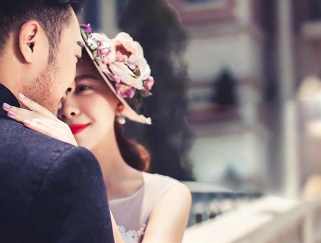 3 things smart women often do that make any man's heart 