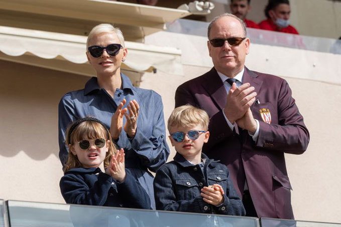 Princess Monaco re-appears with her husband and children after a long time 